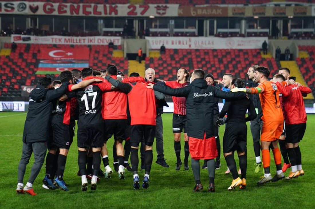 Gaziantep FK yeniden toplanıyor