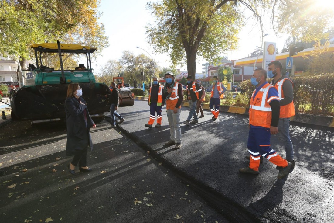 Gaziantep’te 20 yıllık asfalt yenileniyor