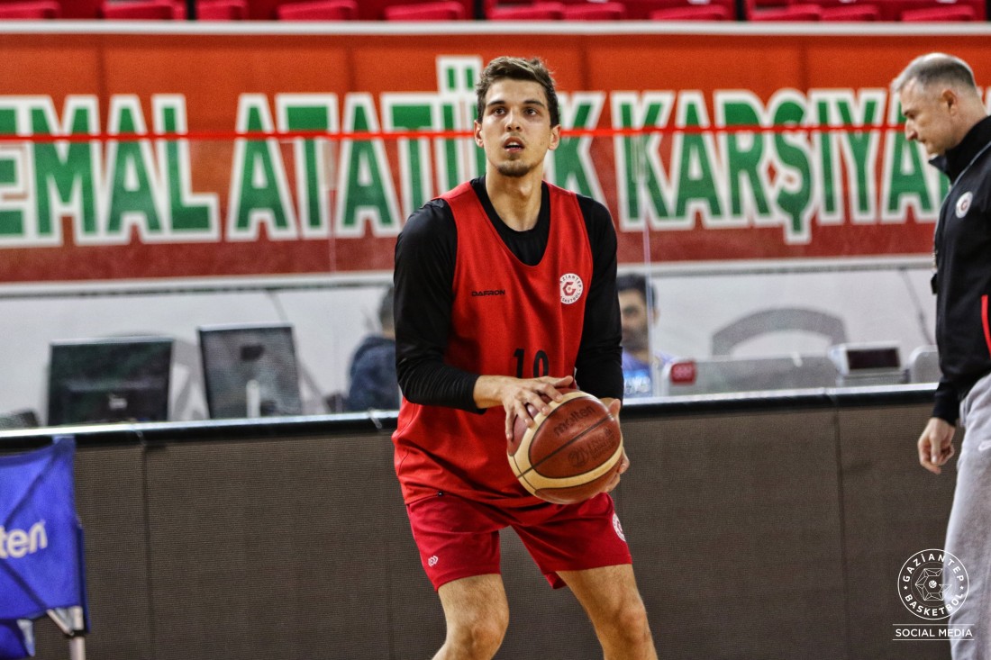 Gaziantep Basketbol’da transfer