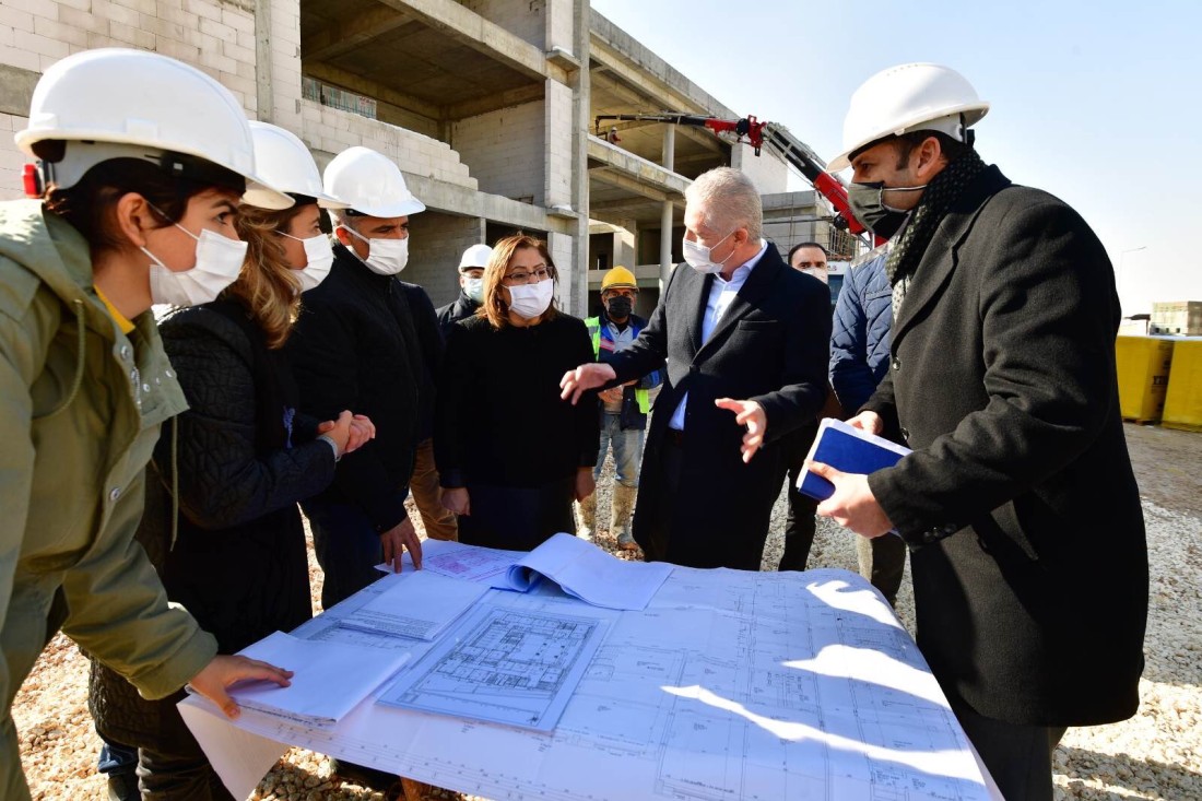 Vali Gül ve Şahin Karataş GASMEK inşaatını inceledi