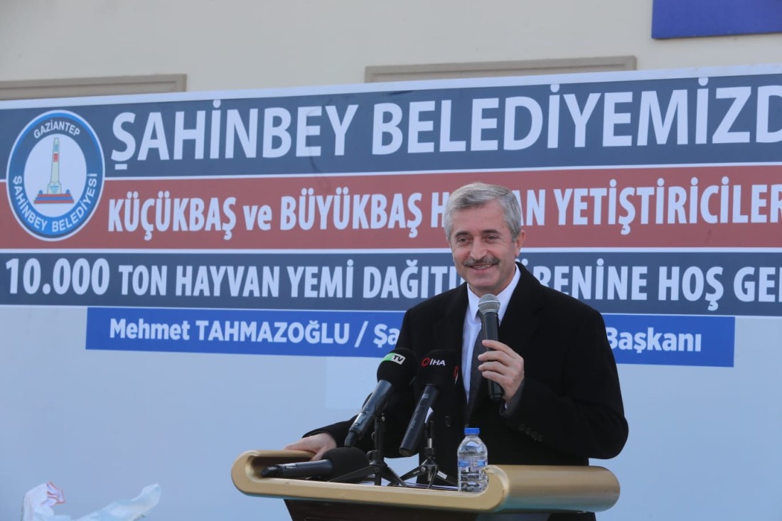 Şahinbey Belediyesi hayvan yetiştiricilerinin yüzünü güldürüyor