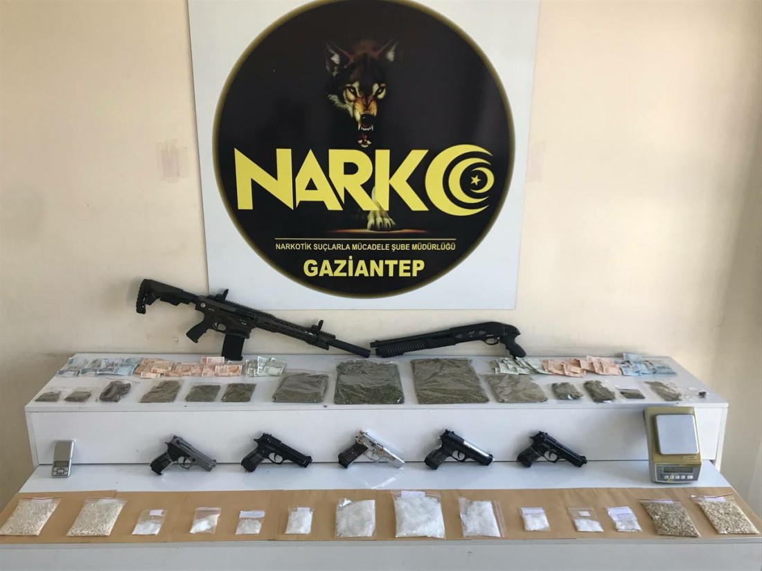 Uyuşturucu tacirlerine Narko-Şahin 27 darbesi