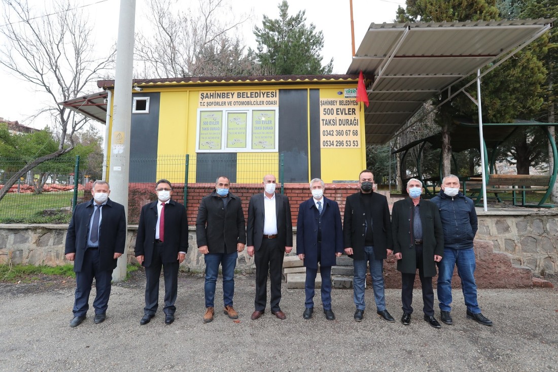 Şahinbey Belediye Başkanı Mehmet Tahmazoğlu taksicileri ziyaret etti