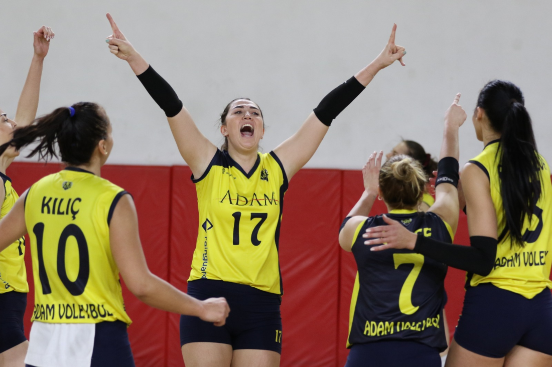 ADAM Voleybol adım adım Play Off’a