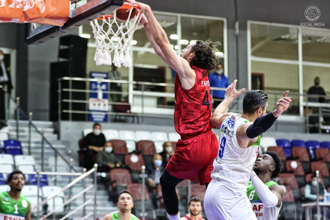 Gaziantep Basketbol şov yaptı: 60-90