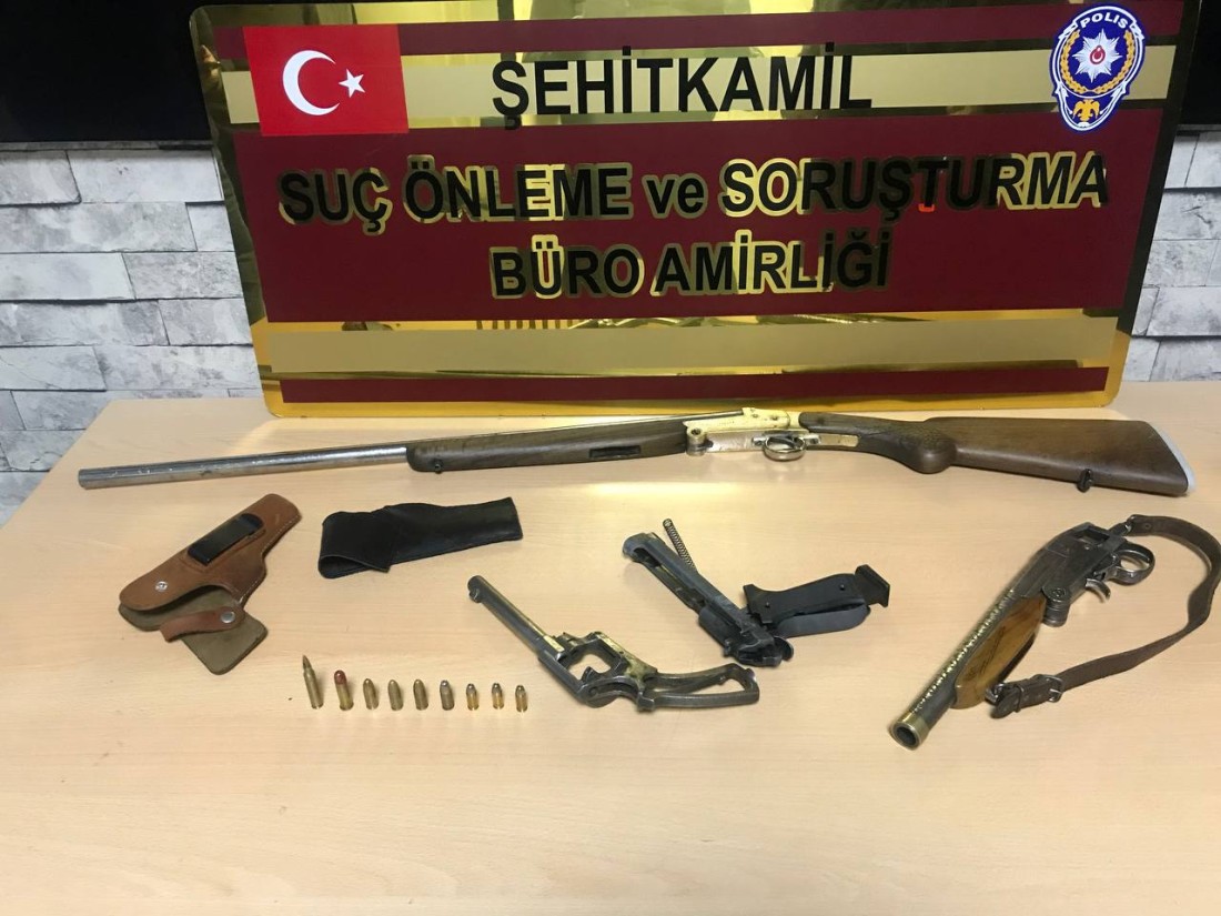 Gaziantep’te uyuşturucu tacirlerine darbe: 54 kişi yakalandı