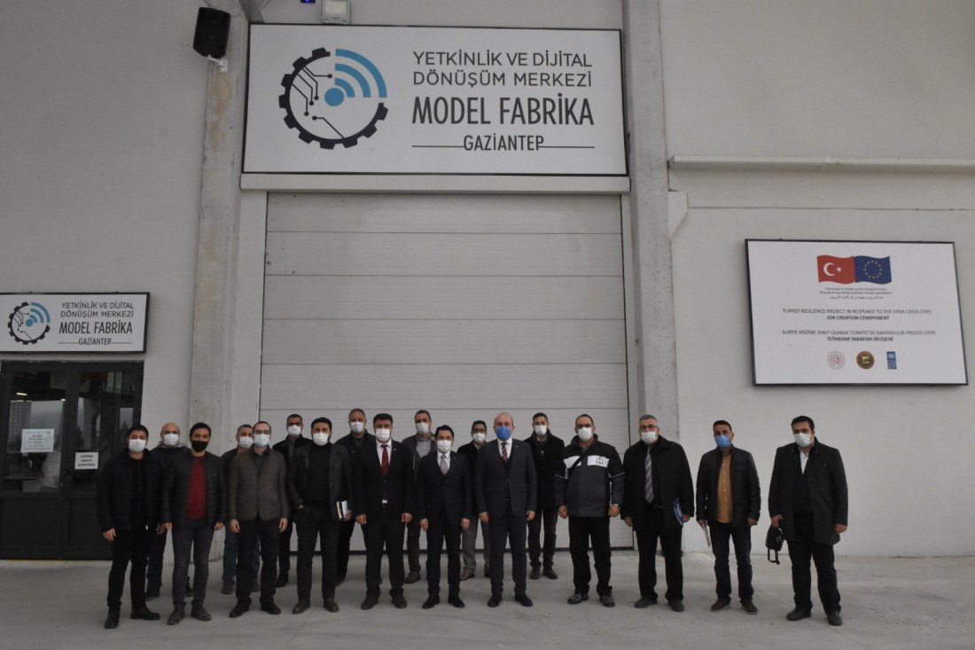 Makina Mühendisleri Model Fabrika’yı gezdi