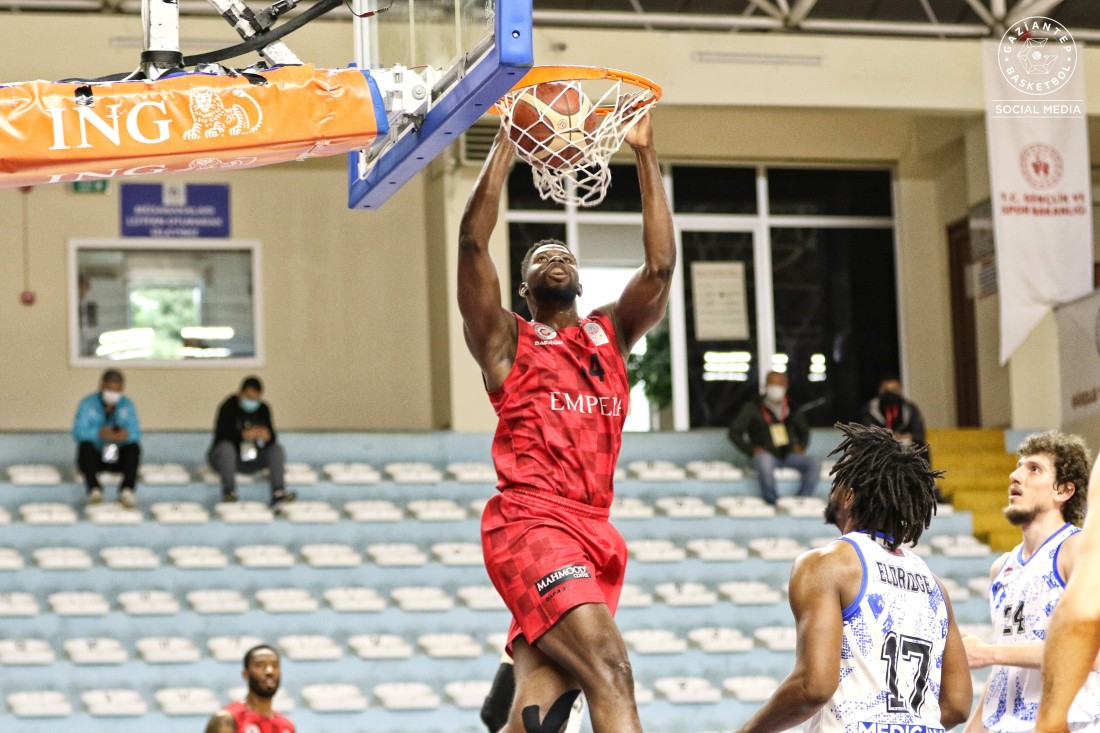 Gaziantep Basketbol rahat kazandı: 71-90