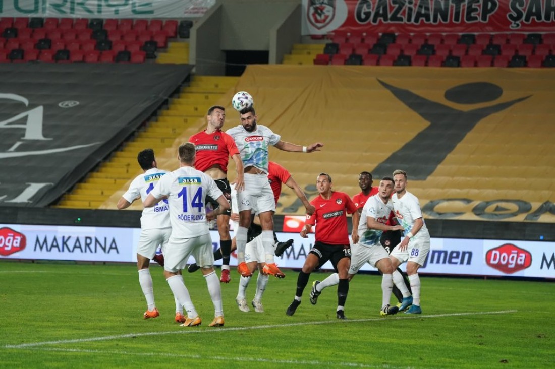 Gaziantep FK 4 attı, 5 yedi