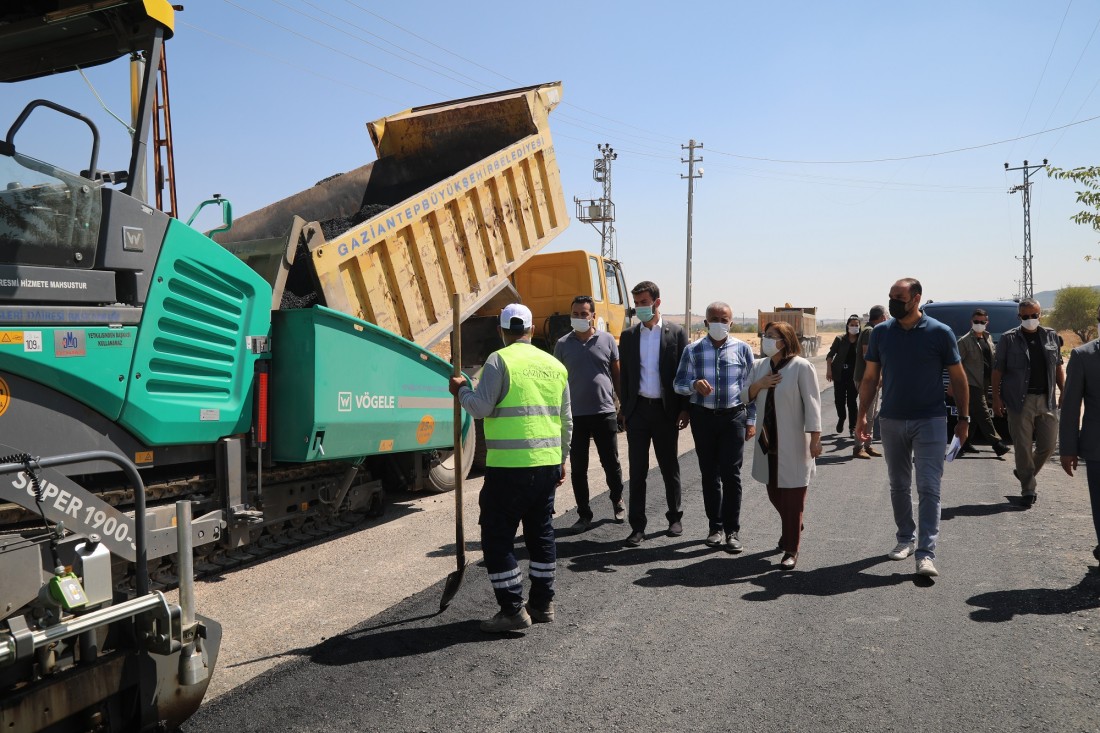 Başkan Şahin yol çalışmalarını inceledi