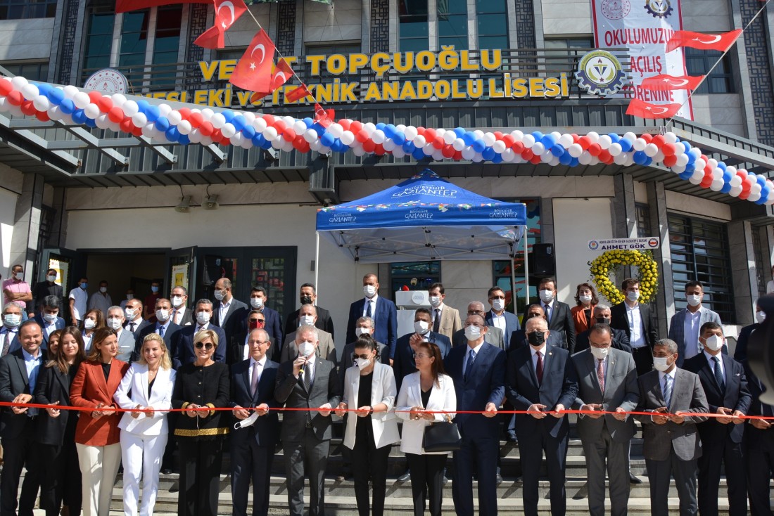 Topçuoğlu’ndan Gaziantep’e bir okul daha