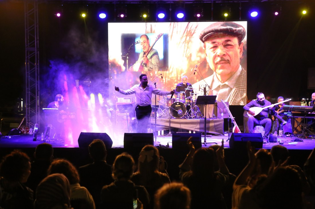 “Ustalara Saygı” konserinde Neşet Ertaş anıldı