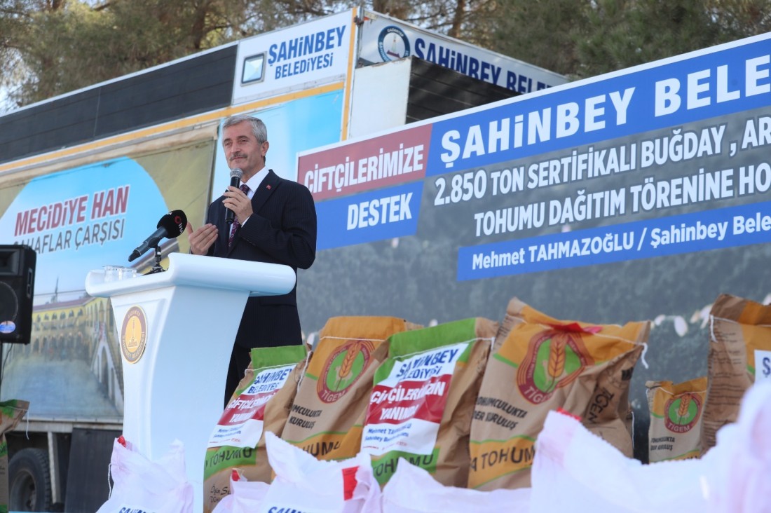 Şahinbey Belediyesi’nden çiftçilere dev destek