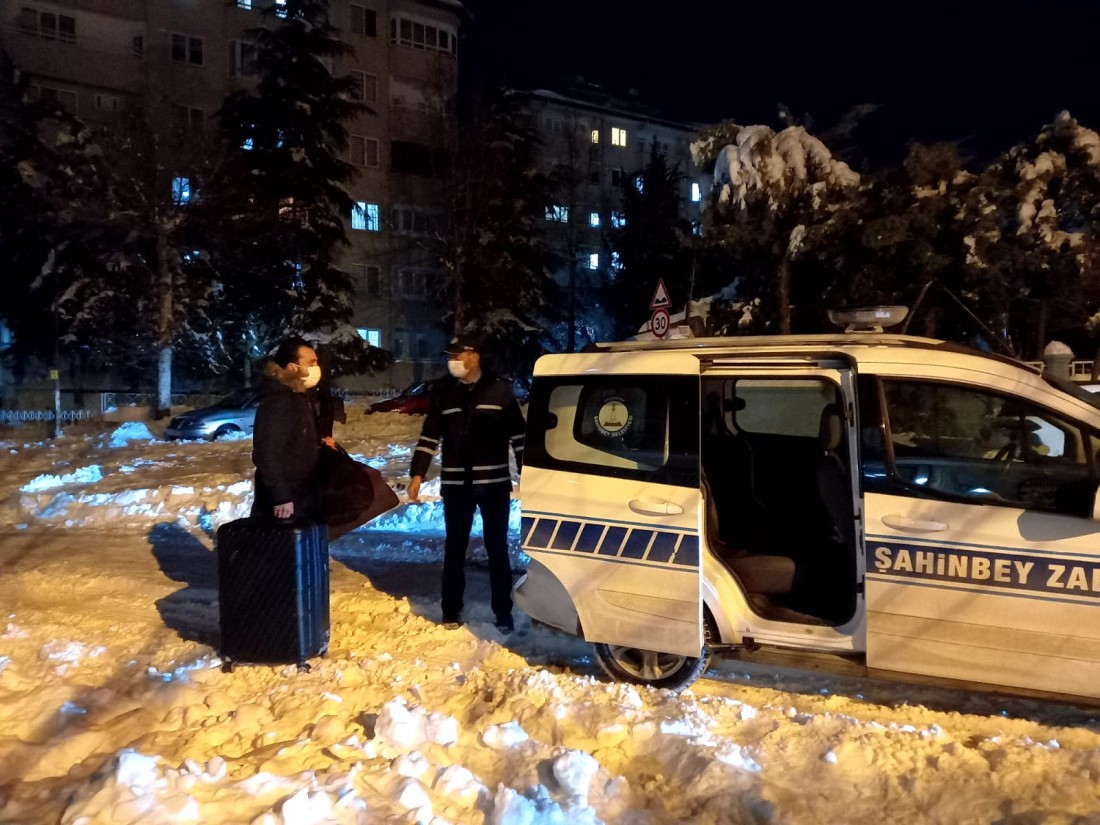 Şahinbey Belediyesi vatandaşın yardımına koştu