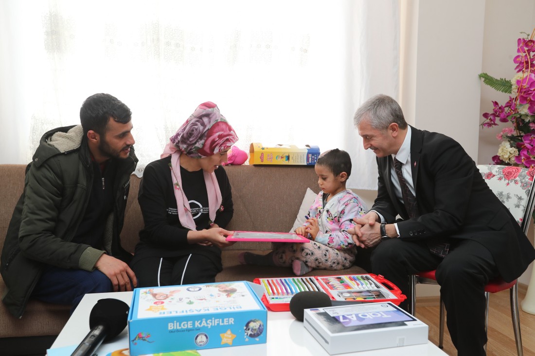 Başkan Tahmazoğlu’ndan minik Asiye’ye geçmiş olsun ziyareti