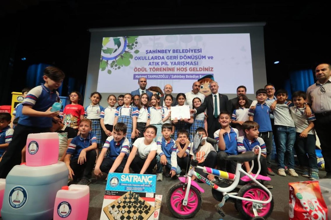 Şahinbey Belediyesi Çevreci Okulları Ödül Yağmuruna Tuttu