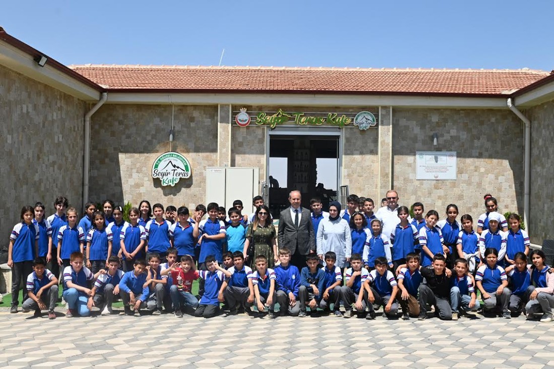 Oğuzeli’nde 1000 Öğrenci Karne Hediyesi Olarak Ata Bindi