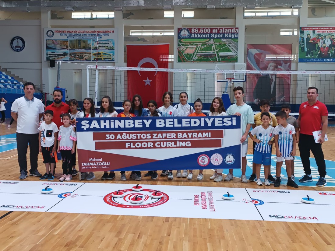 Şahinbey Belediyesi Zafer Bayramını Spor Etkinlikler İle Kutladı