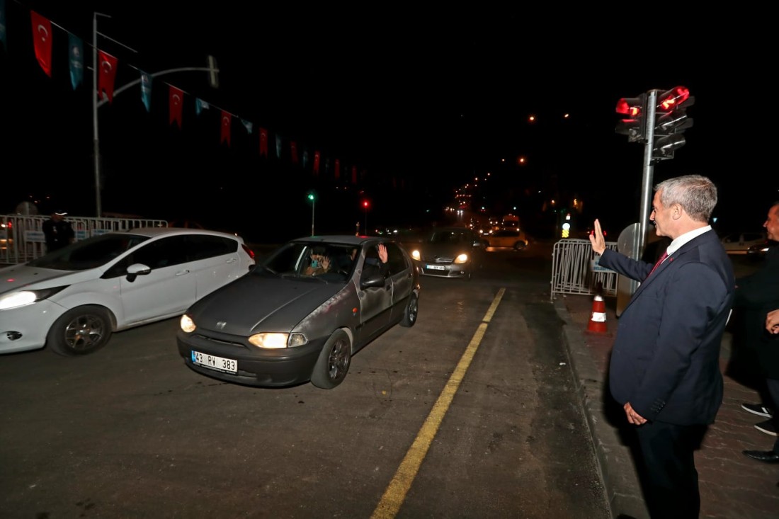 Vatandaş Üç Katlı Köprülü Kavşaktan Memnun 