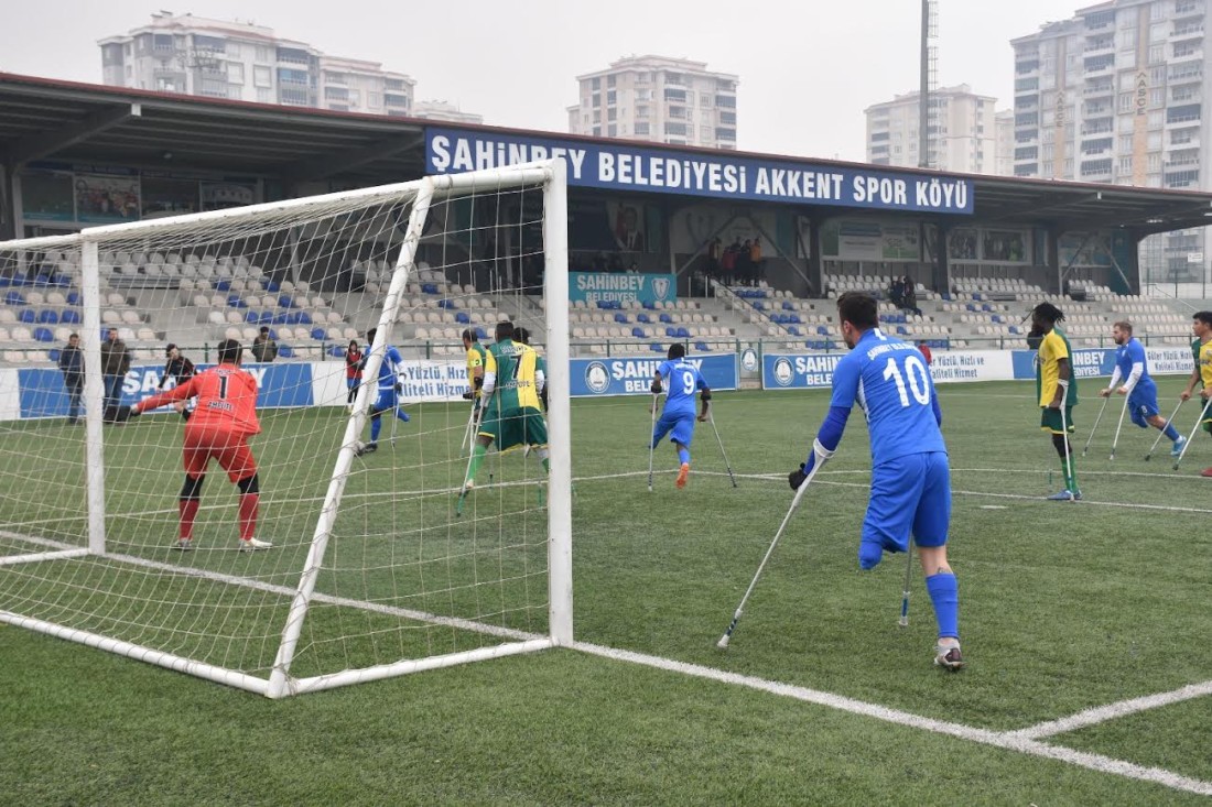 Şahinbey farka gitti: 10-2