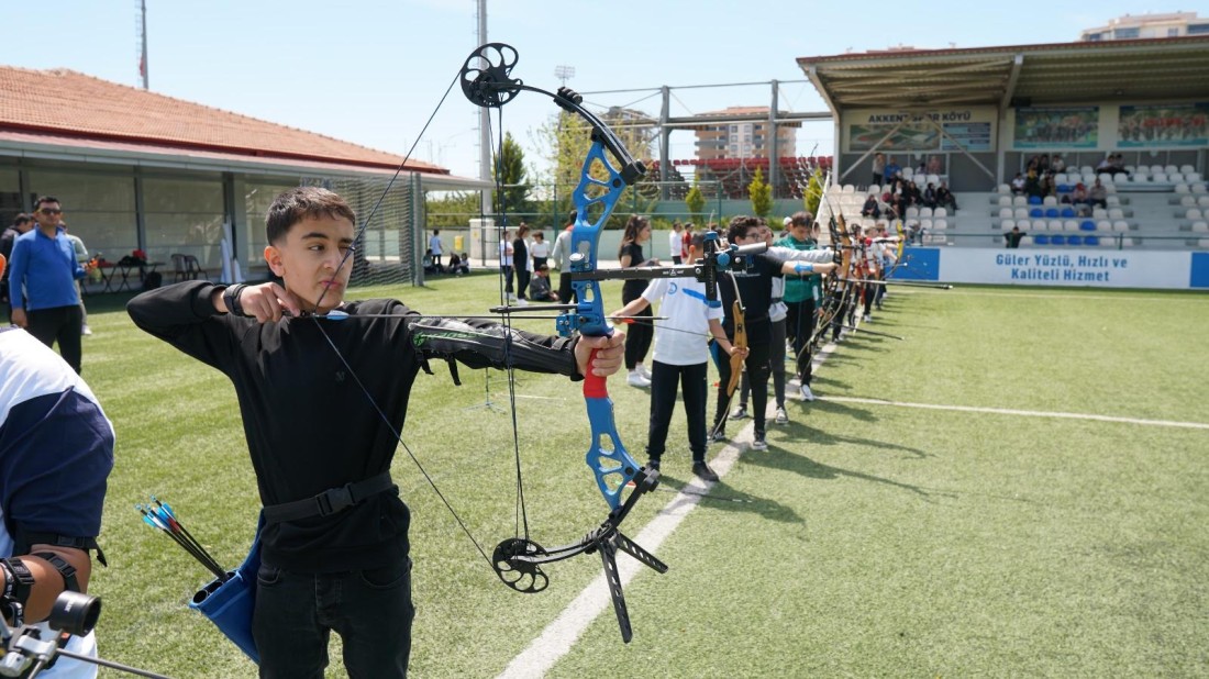 Şahinbey’de Okçuluk Yarışması Düzenlendi