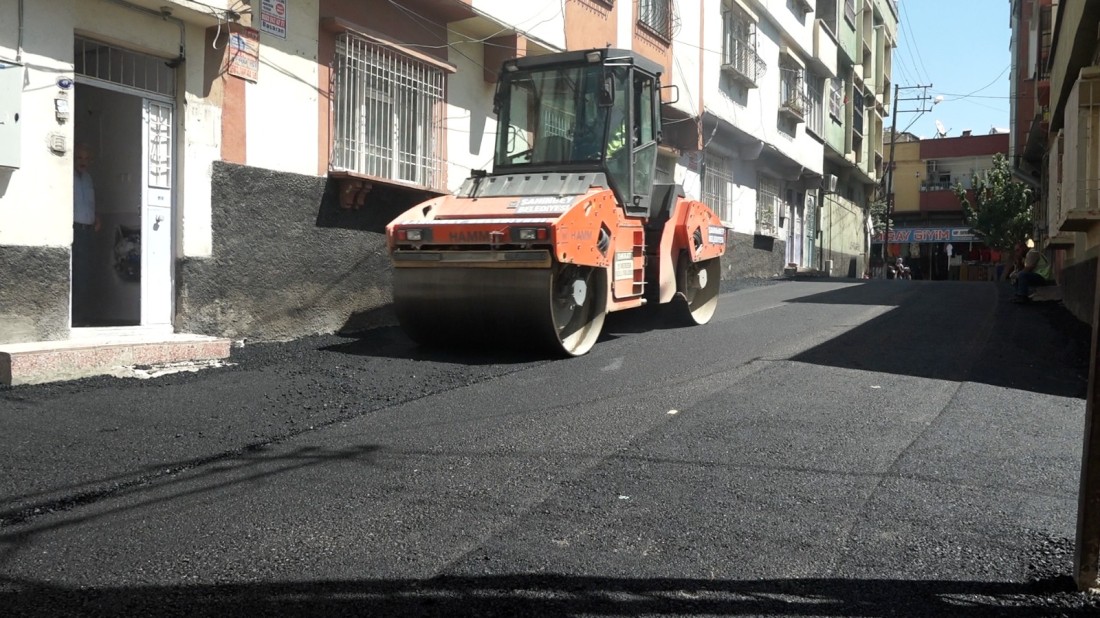 Şahinbey’de Daha Konforlu Bir Ulaşım İçin Asfalt Çalışmaları Sürüyor