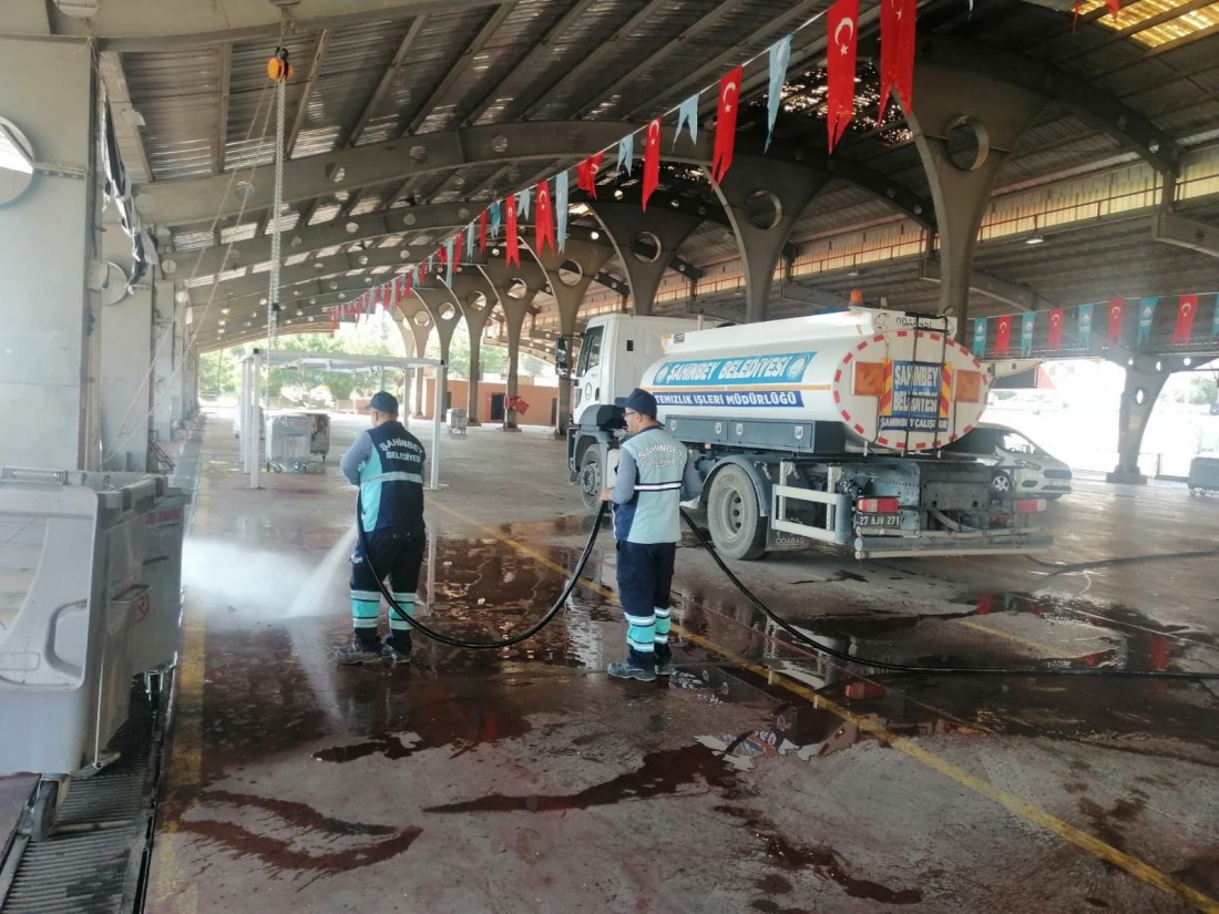 Şahinbey Belediyesi Temizlik İşleri Ekipleri Bayram Boyunca Görev Başındaydı