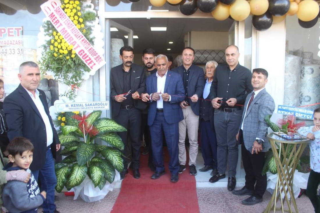 Yavuzeli’nde Seyit Carpet Fabrika Halı Satış Mağazası Hizmete Açıldı
